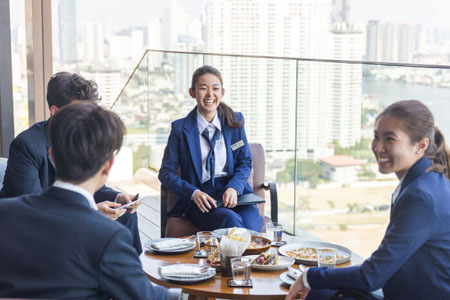 управление отелями